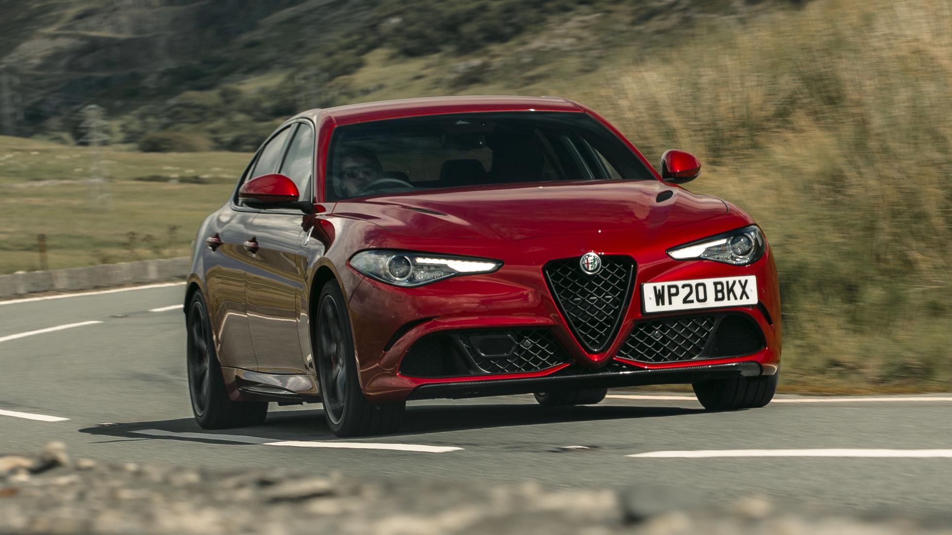 dau-xe-alfa-romeo-giulia-quadrifoglio.jpg