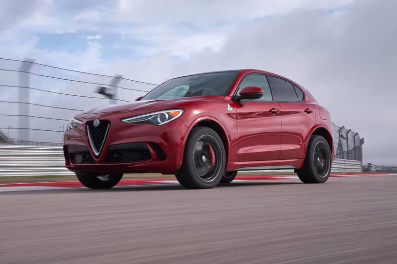 cum-dau-xe-alfa-romeo-stelvio-tinbanxe.jpg