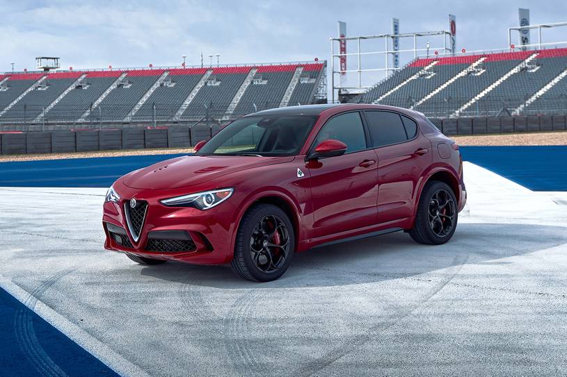 hong-xe-alfa-romeo-stelvio-tinbanxe.jpg