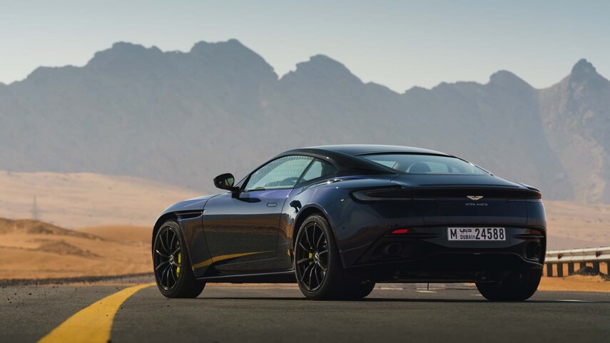 cum-den-sau-aston-martin-db11-tinbanxe.jpg