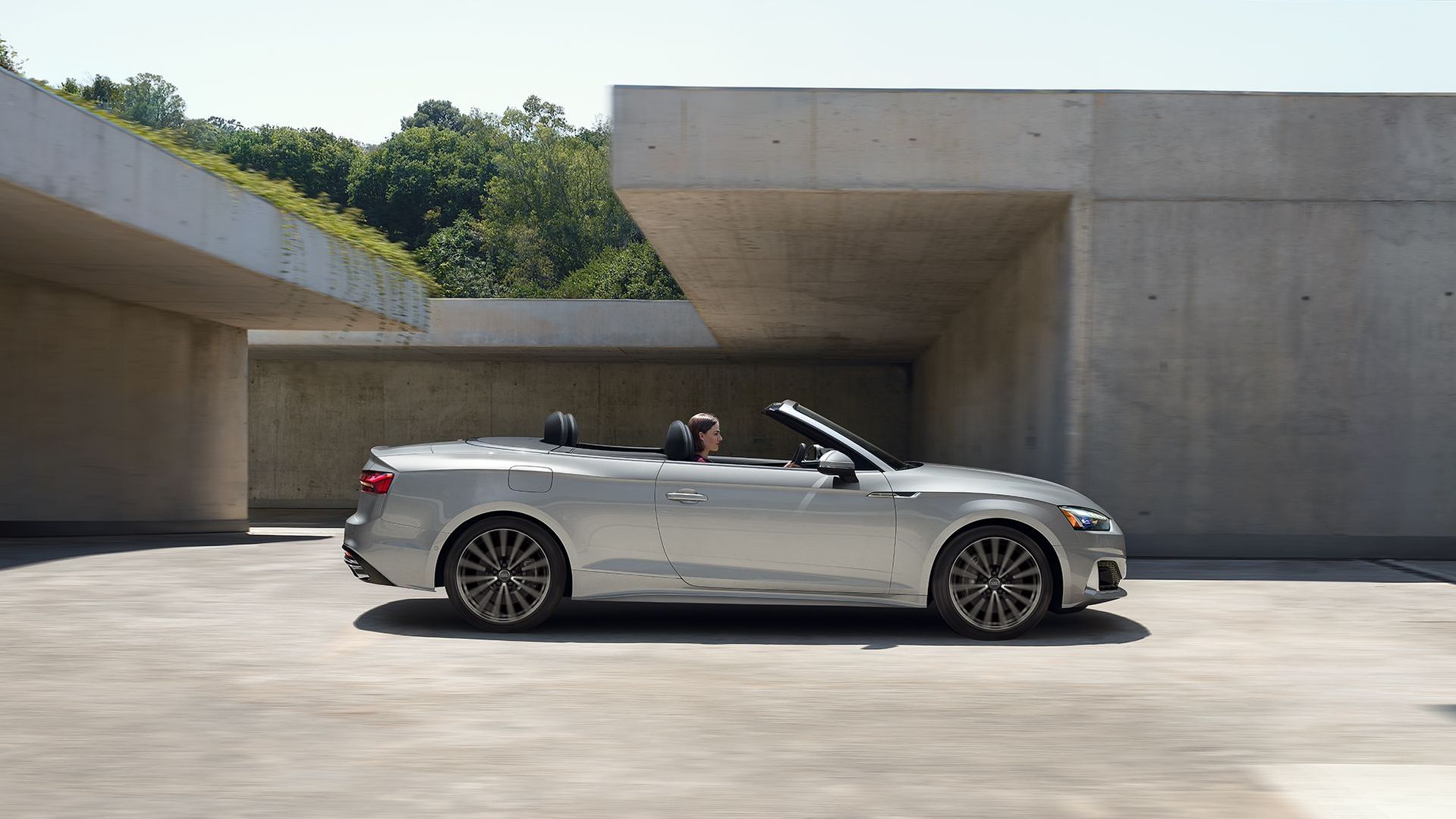 cam-nhan-nguoi-dung-Audi-A5-Cabriolet.jpg