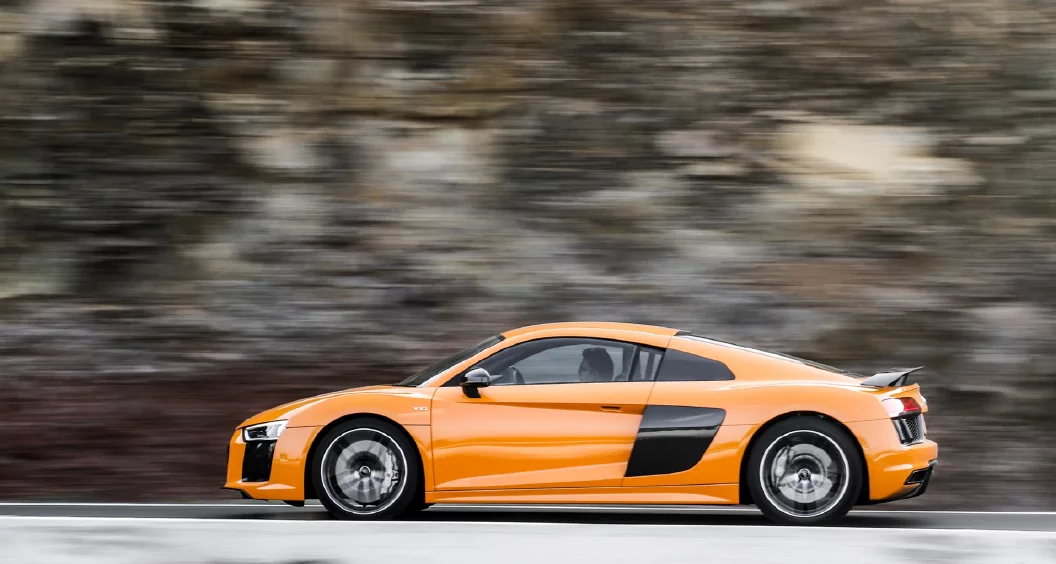 toc-do-toi-da-cua-Audi-R8.jpg