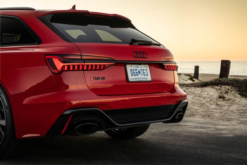 gam-duoi-audi-rs6.jpg