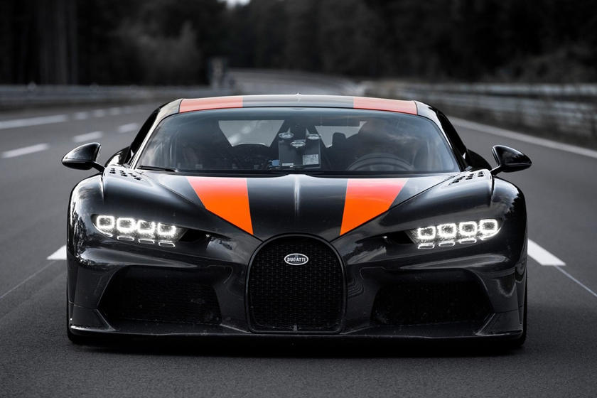 dau-xe-bugatti-chiron.jpg