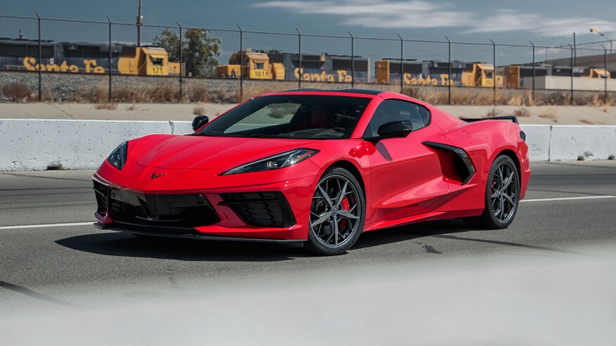 cum-dau-xe-chevrolet-corvette-stingray-c8.jpg