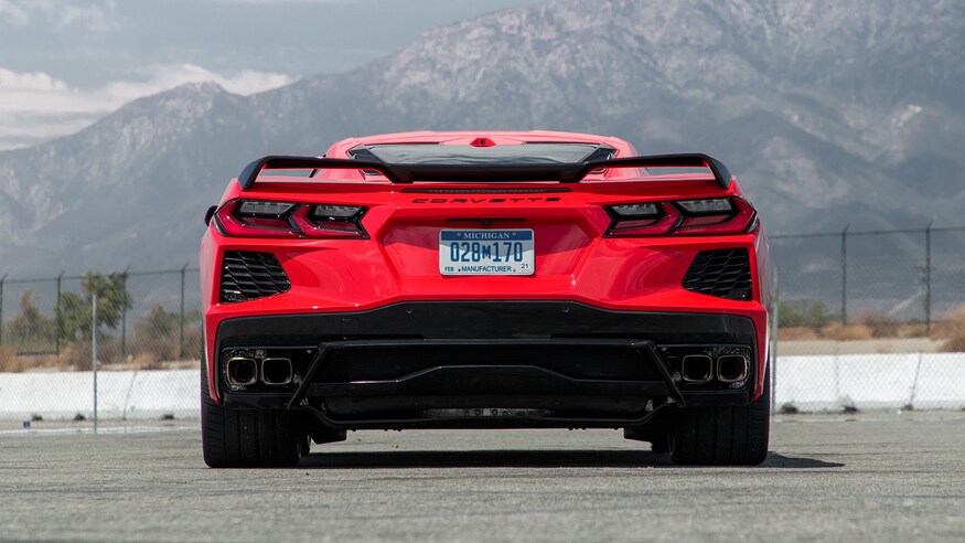 duoi-xe-chevrolet-corvette-stingray-c8.jpg