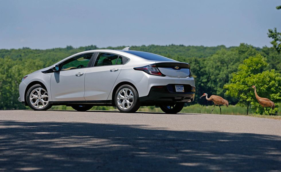 than-xe-chevrolet-volt.jpg