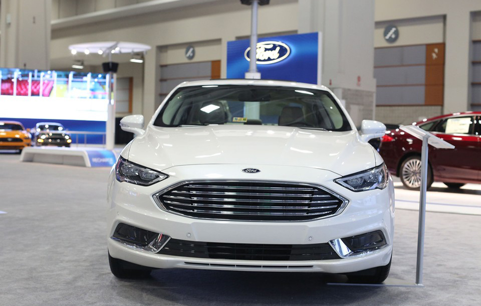 ford-fusion-ngoai-that-tinbanxe-1.jpg