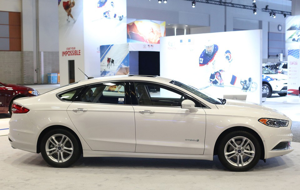 ford-fusion-ngoai-that-tinbanxe-2.jpg