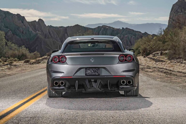 duoi-xe-ferrari-gtc4lusso-tinbanxe.jpg