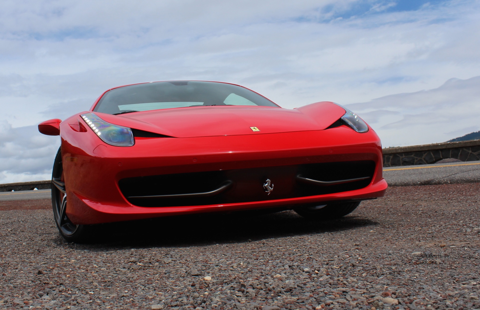 vo-lang-ferrari-458.jpg