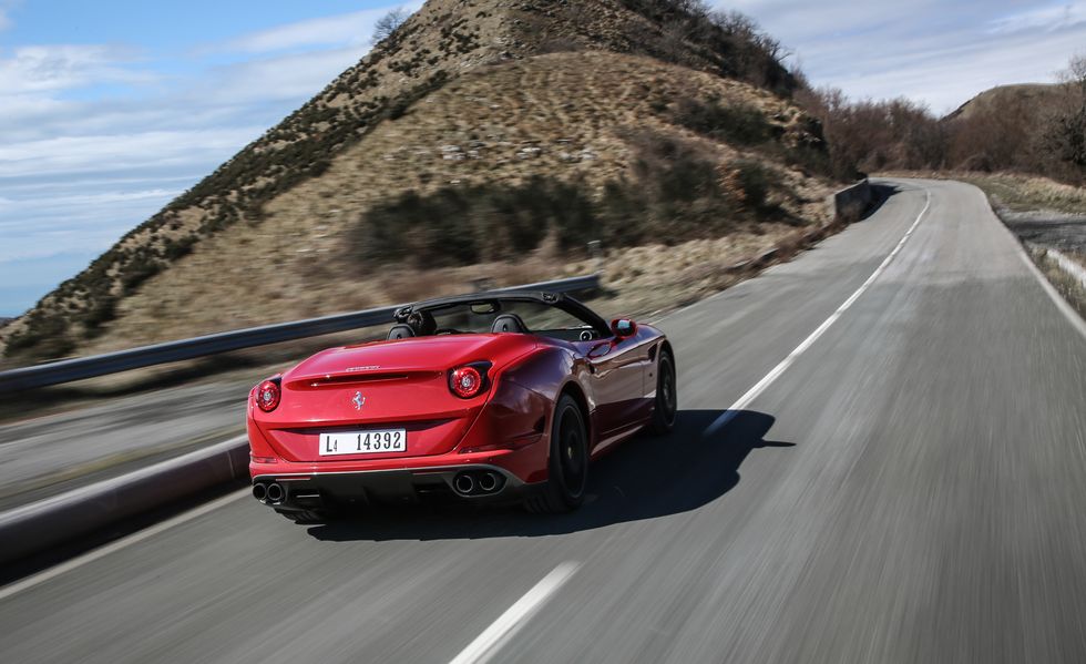 cam-giac-lai-ferrari-california-t-tinbanxe.jpg