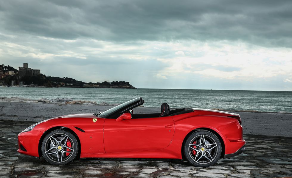 than-xe-ferrari-california-t-tinbanxe.jpg