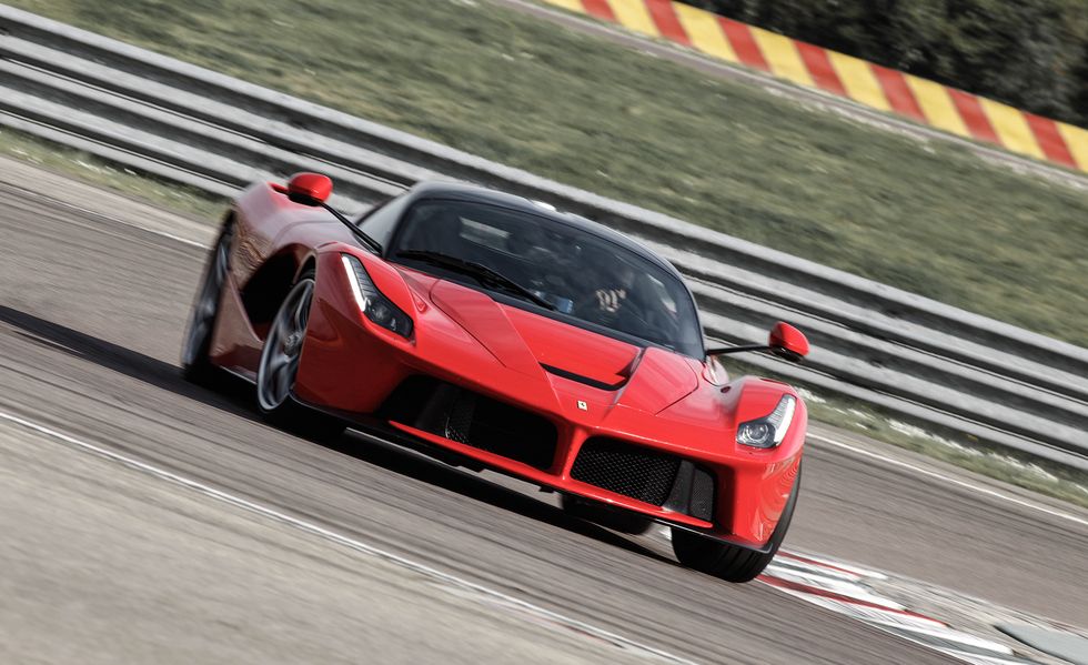 %C4%91au-xe-ferrari-laFerrari.jpg