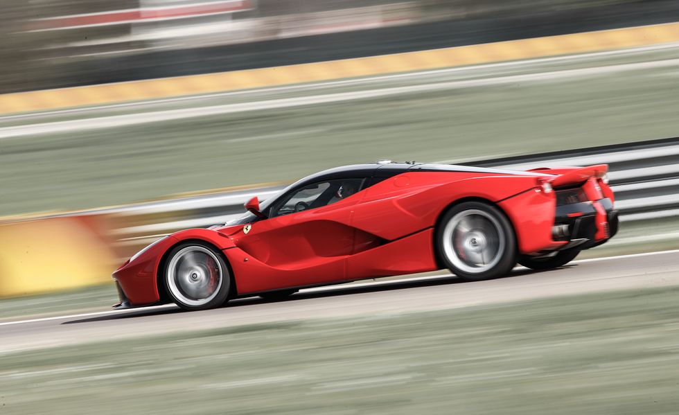 than-xe-ferrari-laFerrari.jpg