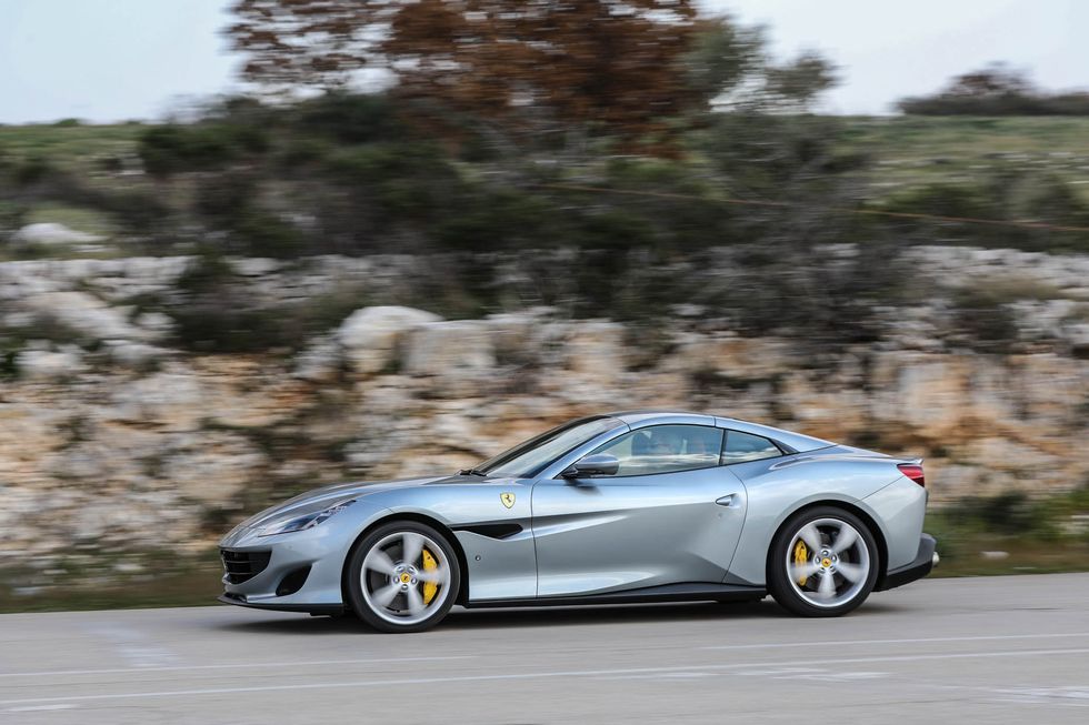 an-toan-tren-ferrari-portofino.jpg