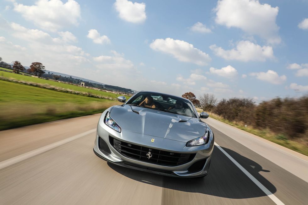 mat-ca-lang-ferrari-portofino.jpg