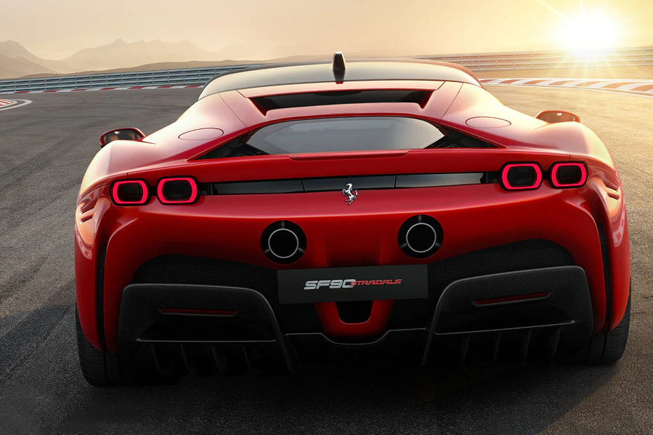 duoi-xe-ferrari-sf90-stradale.jpg