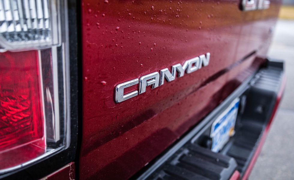 logo-ten-xe-gmc-canyon.jpg