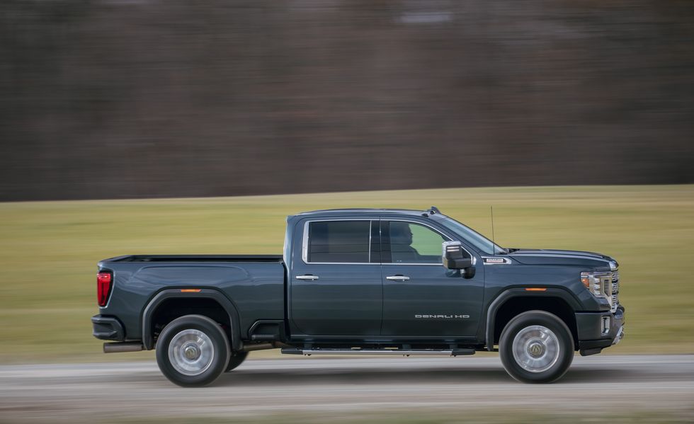 than-xe-gmc-sierra-2500hd-denali.jpg