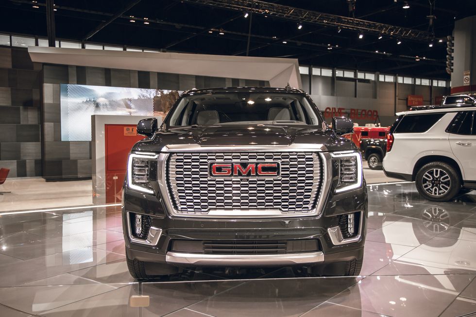 dau-xe-gmc-yukon.jpg