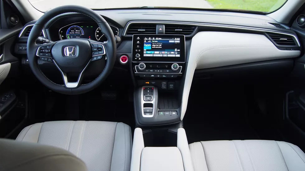 2020-honda-insight-touring-43.jpg