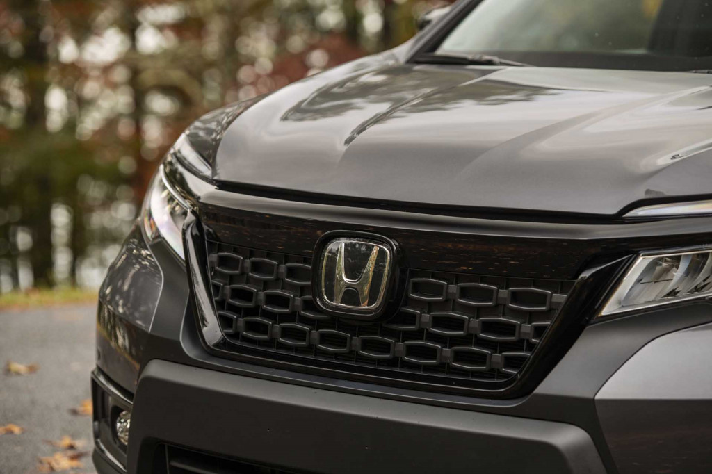 2019-honda-passport_100727196_l.jpg