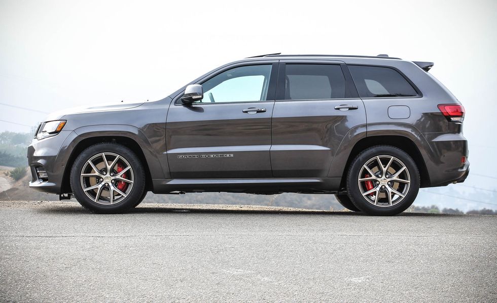 than-xe-jeep-grand-cherokee-skt.jpg