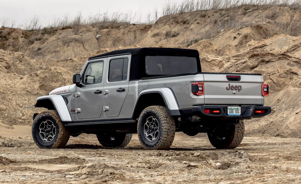 duoi-xe-jeep-wrangler-pickup.jpg