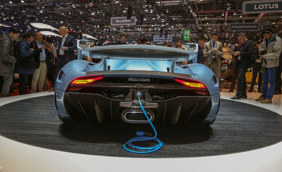 duoi-xe-koenigsegg-regera.jpg