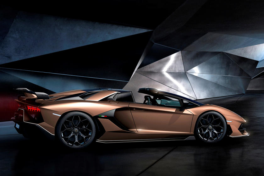 than-xe-lamborghini-aventador-svj.jpg