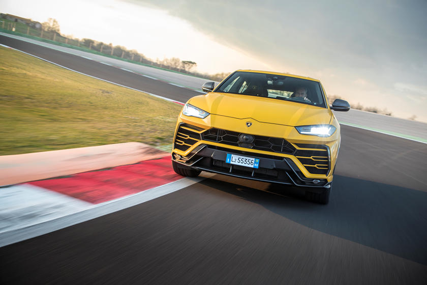 cam-giac-lai-lamborghini-urus.jpg