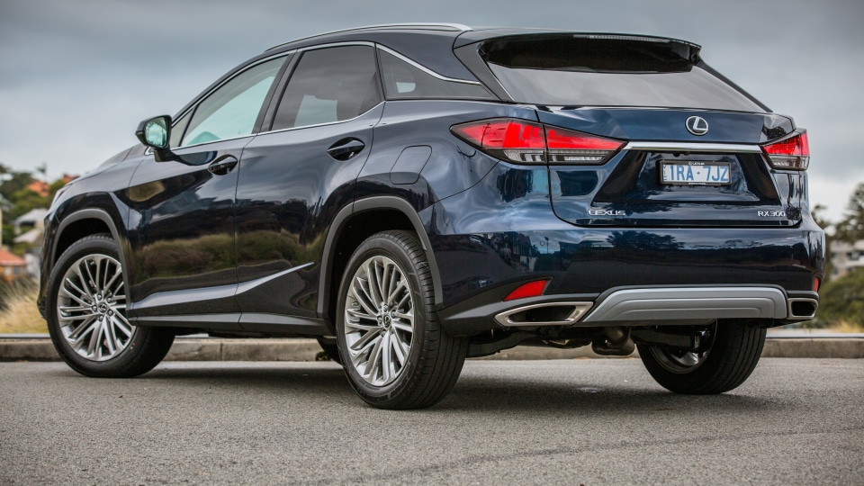 duoi-xe-lexus-rx300-tinbanxe.jpg