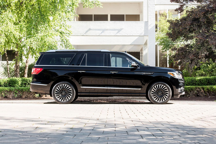 than-xe-lincoln-navigator.jpg