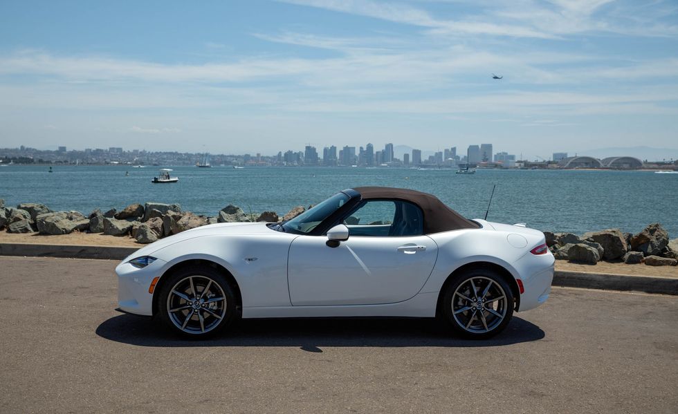 mazda-mx-5-ngoai-that-tinbanxe-2.jpg