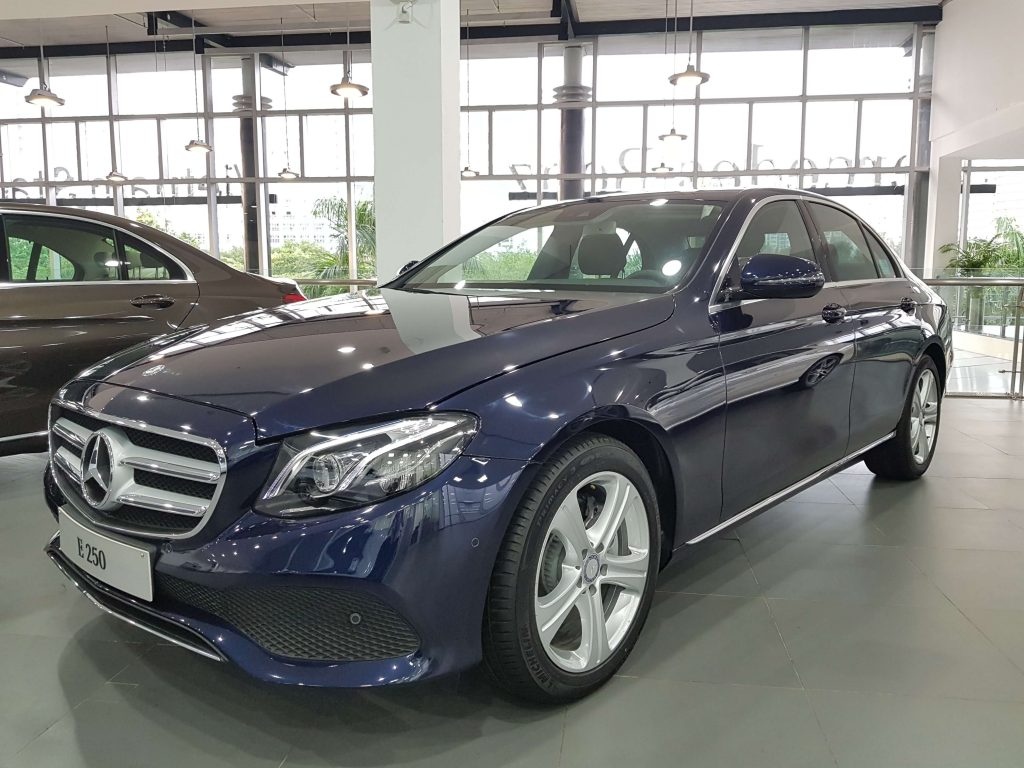 cum-dau-xe-mercedes-e-250.jpg