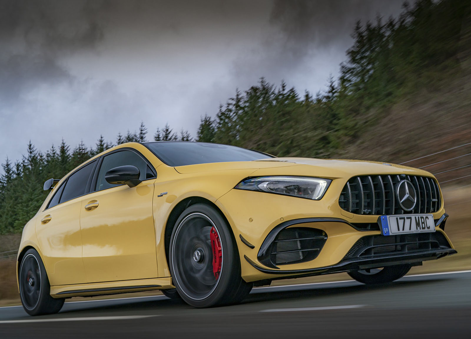 Mercedes Amg A45: Thông Số, Bảng Giá & Ưu Đãi Tháng 09/2023