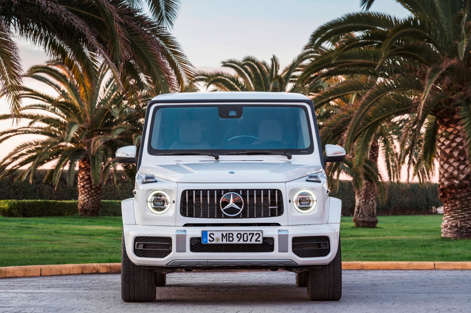 dau-xe-mercedes-g63-tinbanxe.jpg