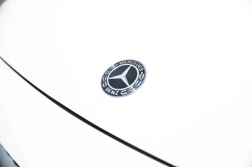 logo-bieu-tuong-mercedes-glb-250-tinbanxe.jpg