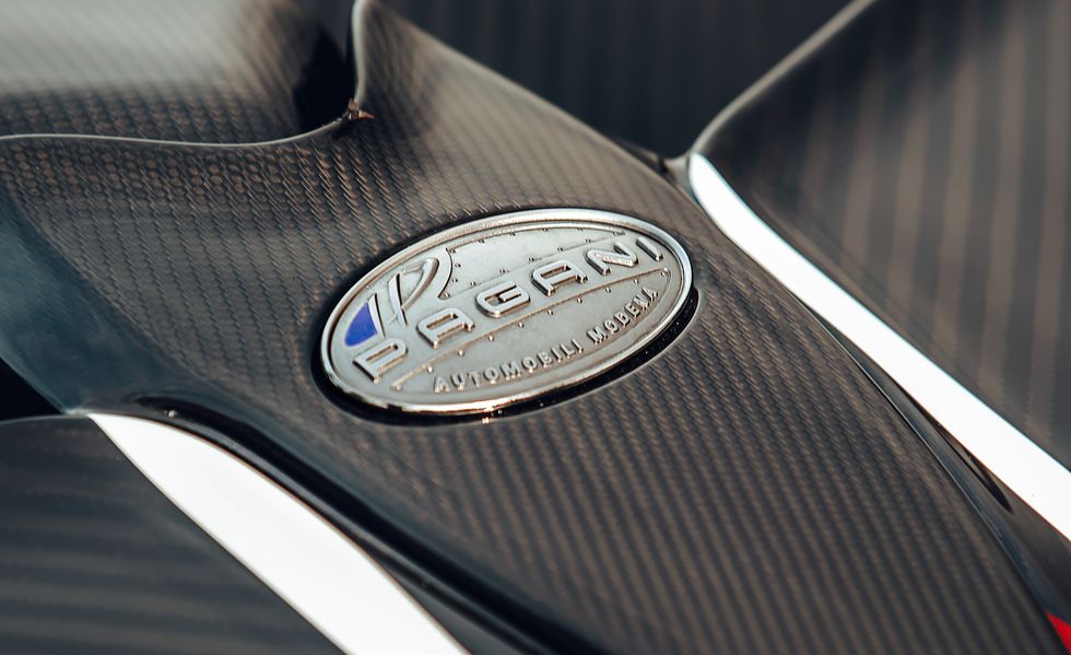 logo-pagani-huayra.jpg