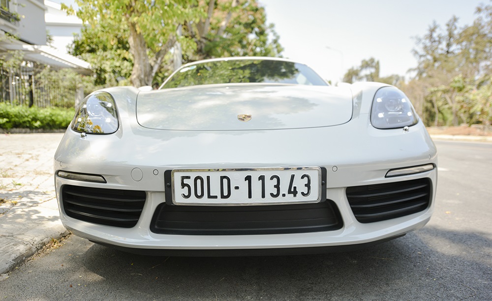 dau-xe-porsche-718-cayman.jpg