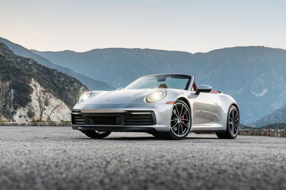 cum-truoc-porsche-911-carrera-s-cabriolet.jpg