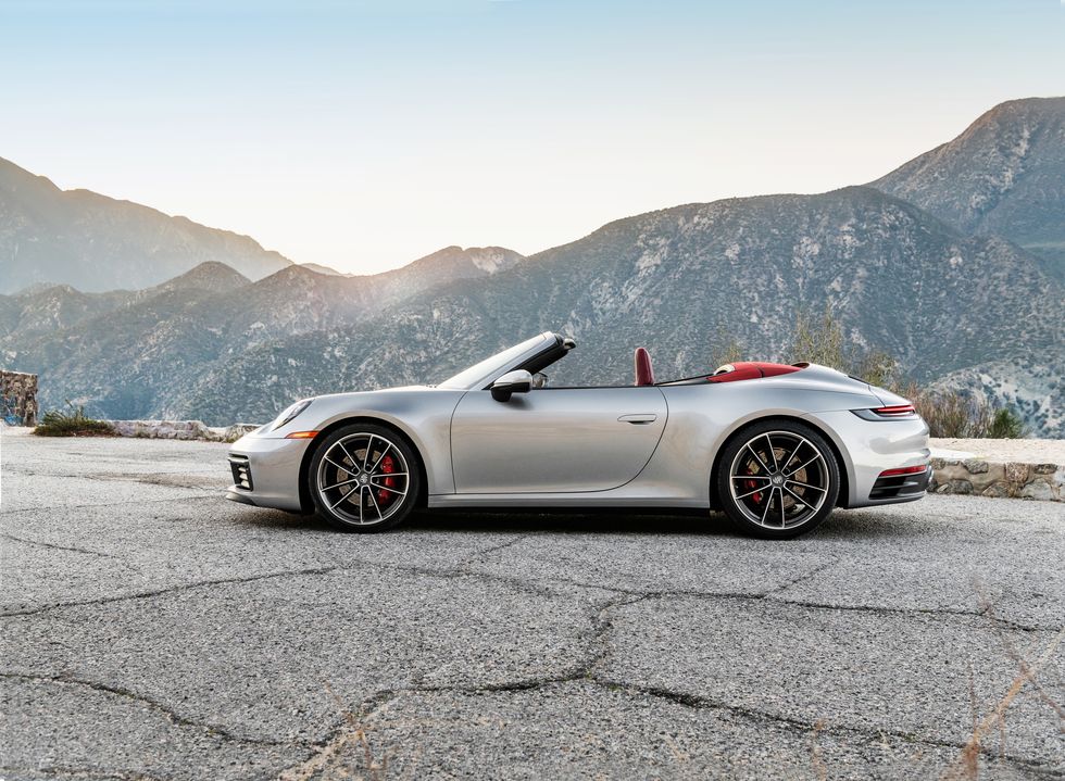 than-xe-porsche-911-carrera-s-cabriolet.jpg