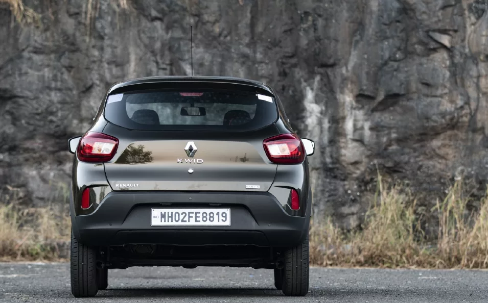 duoi-xe-renault-kwid.jpg