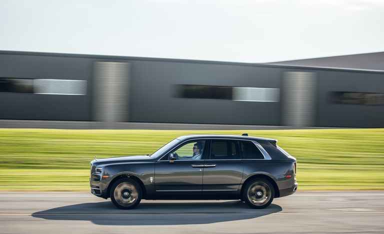 trai-nghiem-rolls-royce-cullinan.jpg