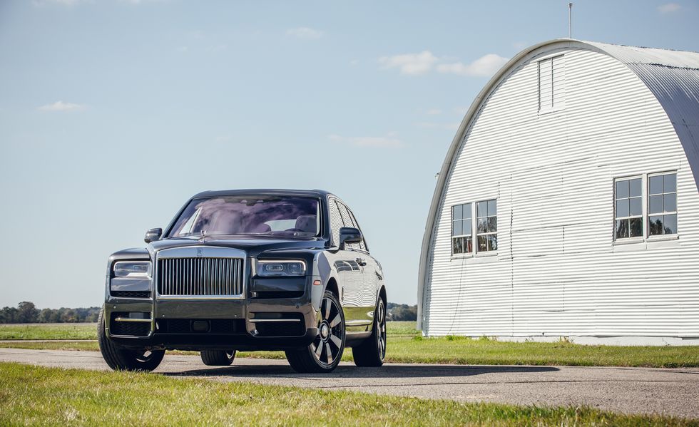 dau-xe-rolls-royce-cullinan.jpg