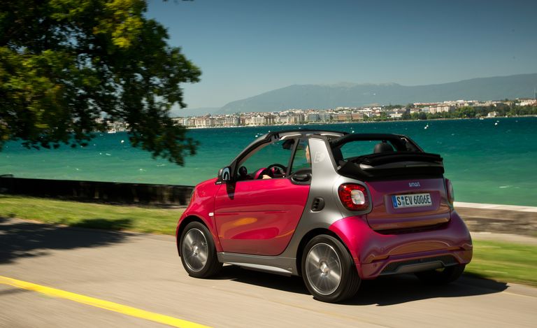 cam-giac-lai-smart-electric-drive-cabriolet.jpg