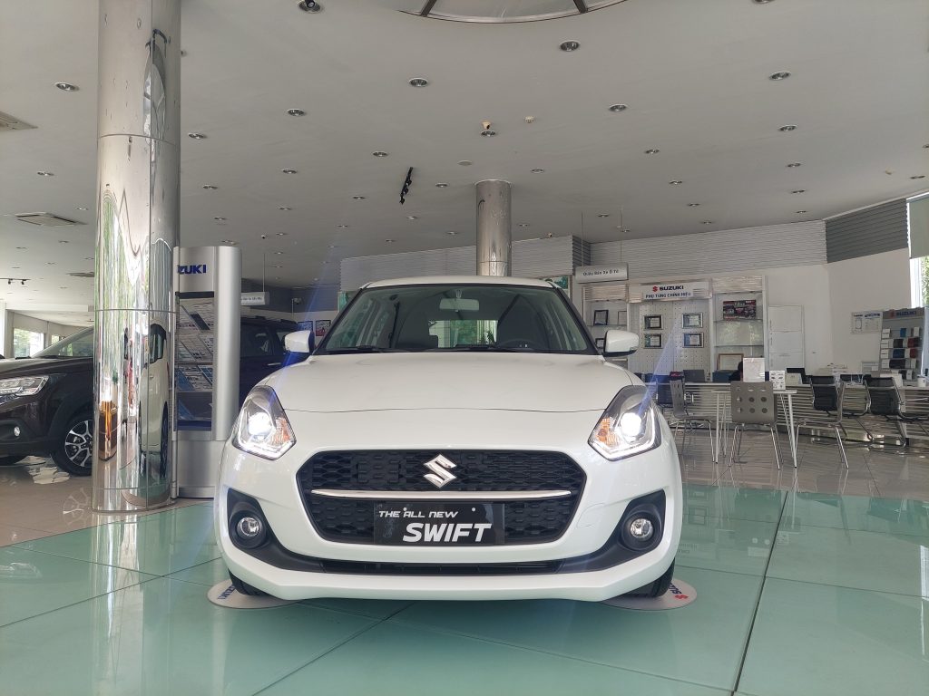 suzuki-swift-ngoai-that-tinbanxe-1.jpg