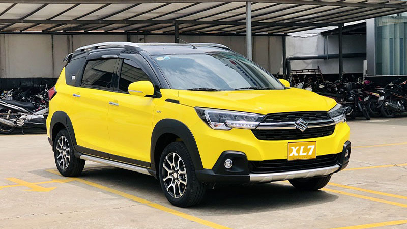 xe-xl7-mau-vang-4.jpg