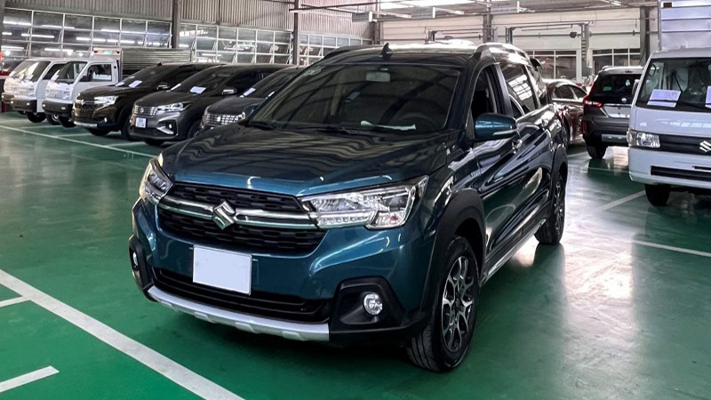 xe-xl7-mau-xanh-duong-1.jpg